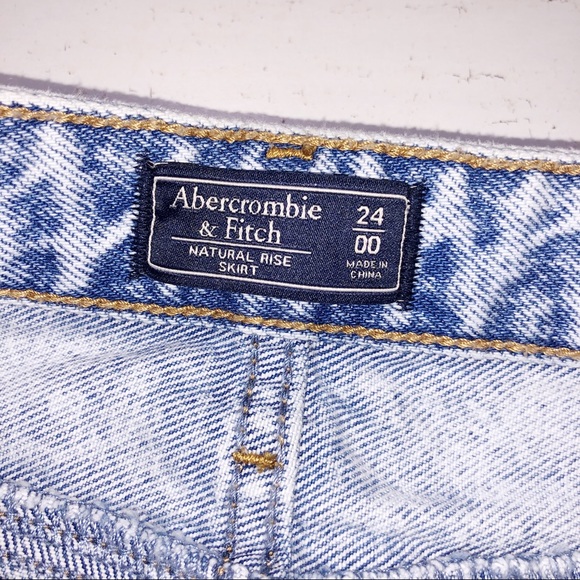 Abercrombie & Fitch Natural Rise Light Wash Jean Skirt - Picture 3 of 3